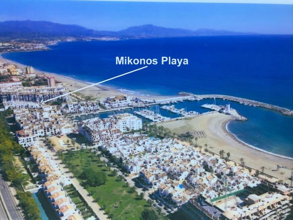 Mikonos Playa: Beachfront Retreat with Marina Access Apartment Castillo de Sabinillas Exterior photo